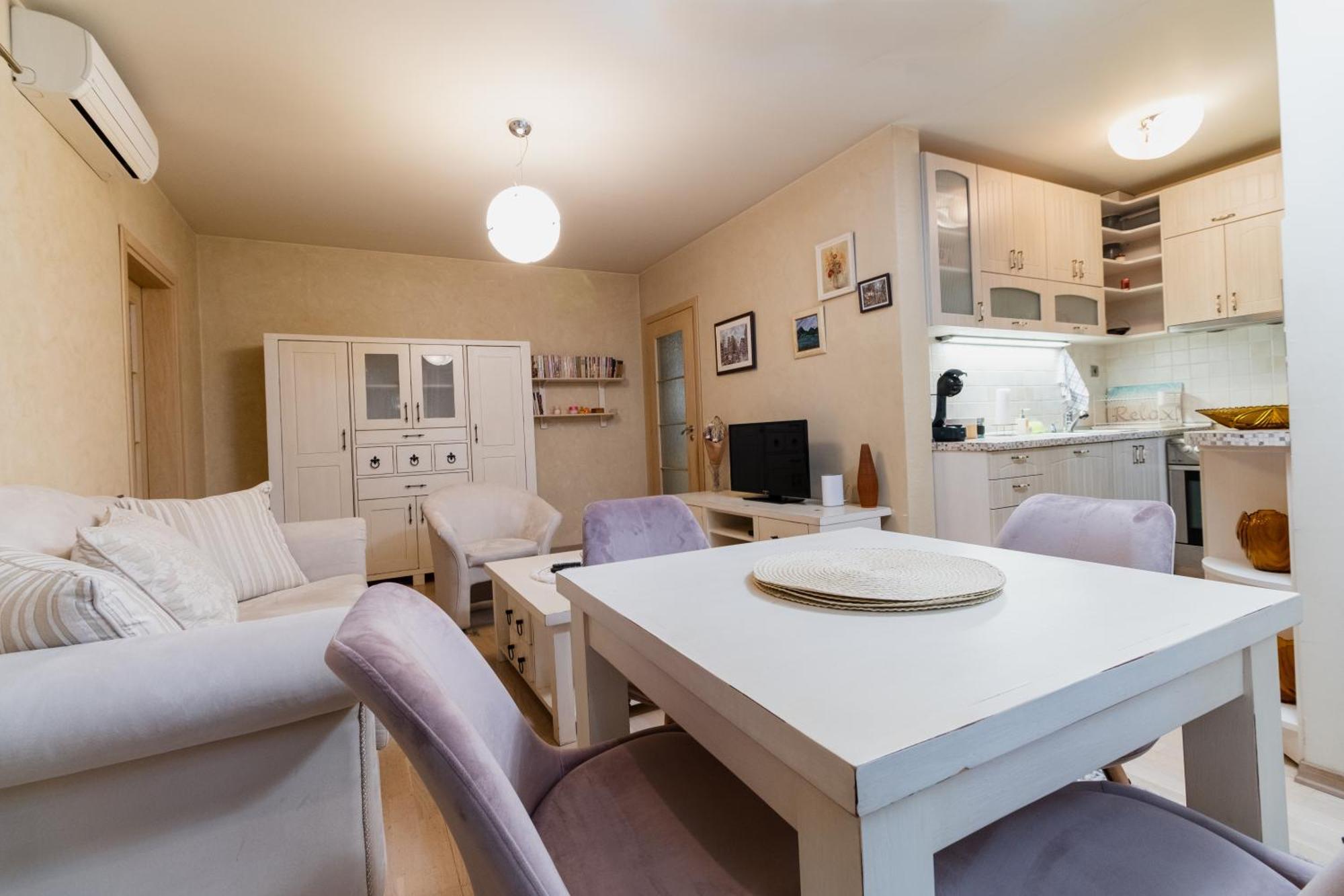 Elegant 1-Bedroom Apartment Plovdiv Bagian luar foto